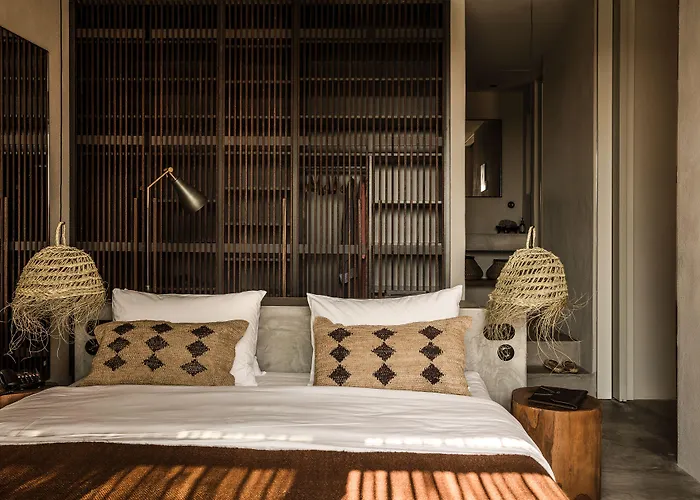 Oku Kos (Adults Only)