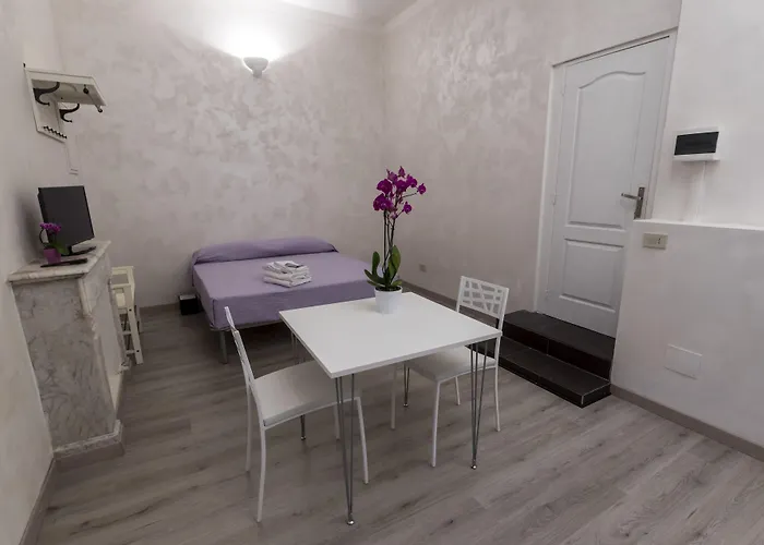 Cavour Guest House