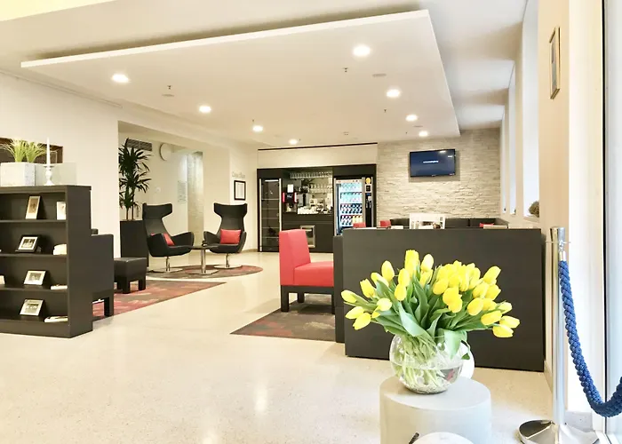 Leonardo Boutique City Center