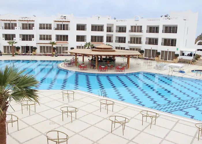 Hotel suites Old Vic Sharm Resort