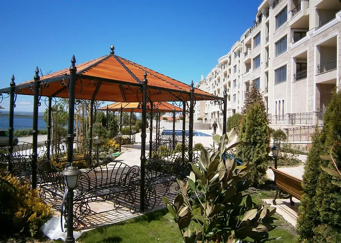 Gardenia Beach Palace