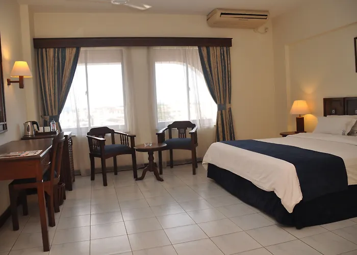 Royal Court Hotel