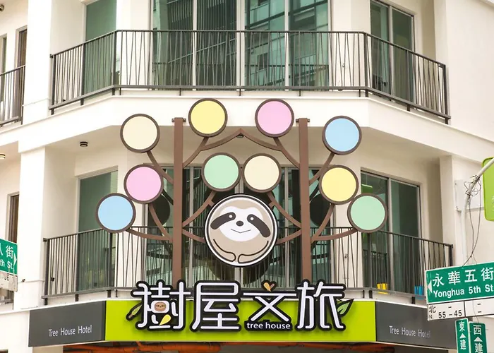 3 star hotel: Tree House