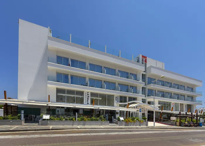 Protaras Plaza Hotel
