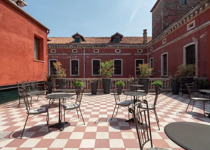 Hotel con tenis: Hotel Palazzo Martinelli Dolfin