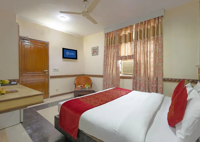 Waterpark hotel: Hotel Amar Inn By Quadis - Lajpat Nagar