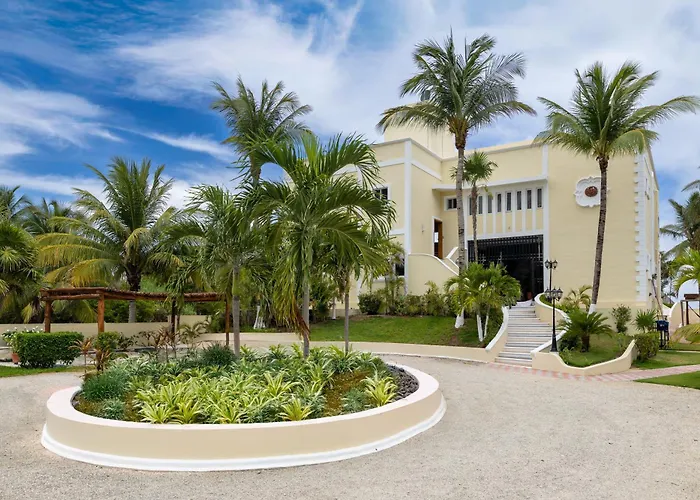 Vacation homes Sol Y Luna Ocean Front With Private Pool
