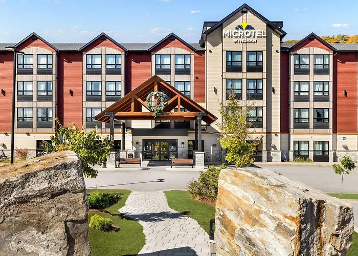 Golf hotel: Microtel Inn & Suites By Wyndham Mont Tremblant