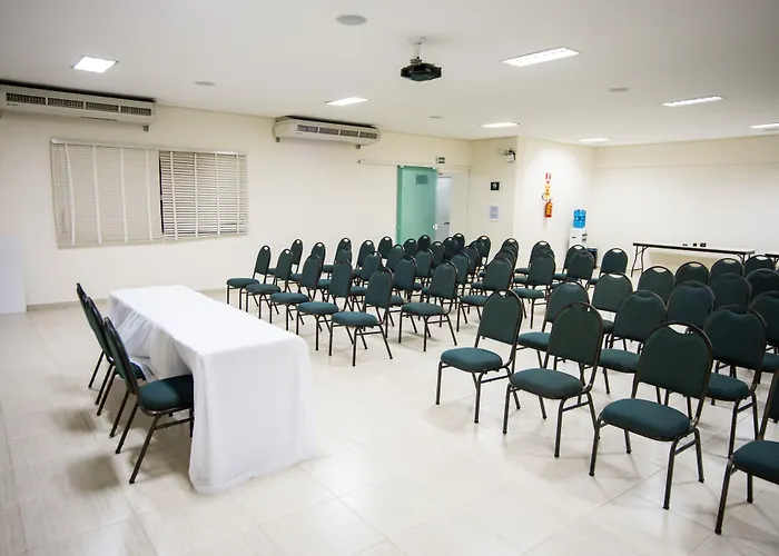 Francisco Beltrão Palace Hotel