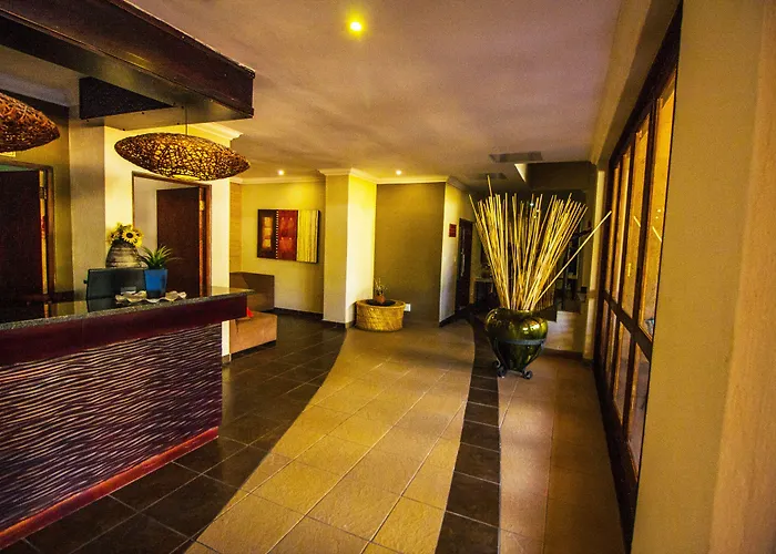 Coyotes Hotel & Conference Centre