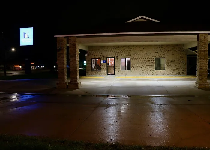 Hotel: Heritage Inn & Suites