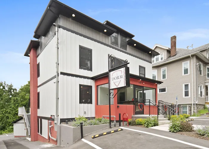 Cheap hotel: The Dorm Hotel