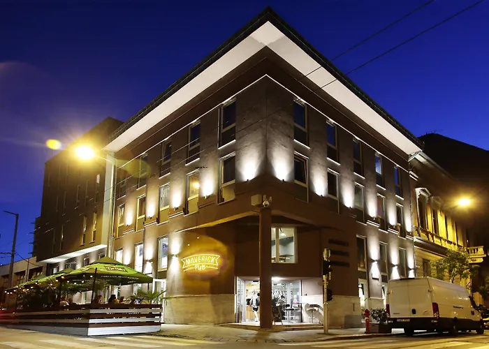 Pet Friendly hotel: Maverick Central Market