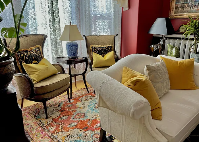 Family Hotel: Charlotte'S Rose Inn