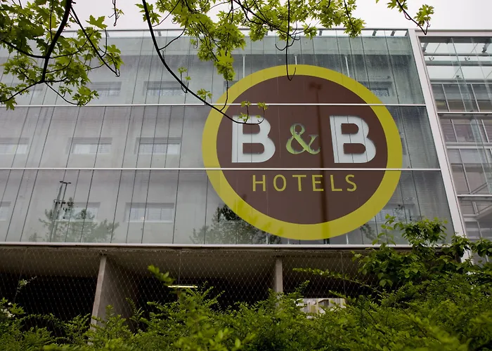 B&B HOTEL Lille Centre Grand Palais