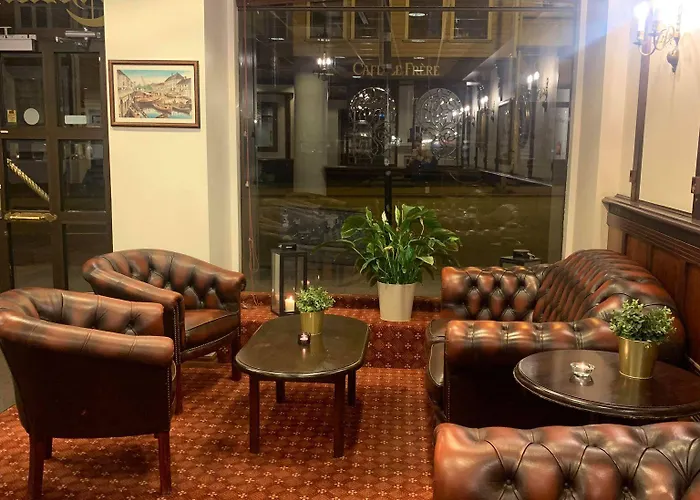 Chesterfield Hotel
