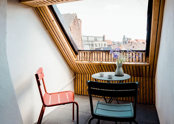 Hotel: The Librarian By Domani Hotels
