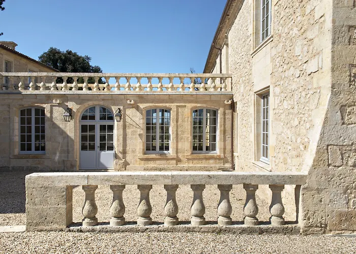  Château De Ferrand