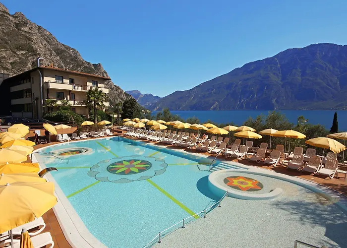 Hotel Am Ilma Lake Garda Resort