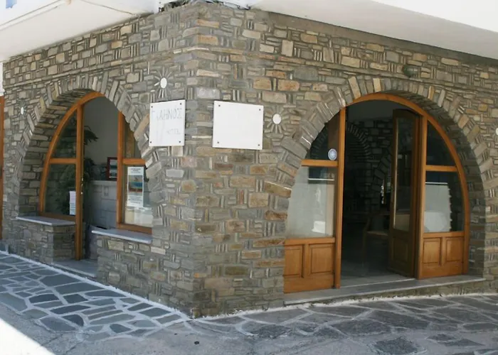 Louiza Hotel