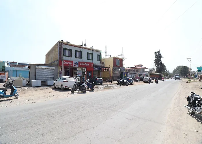 Oyo 22298 Mannat Farms