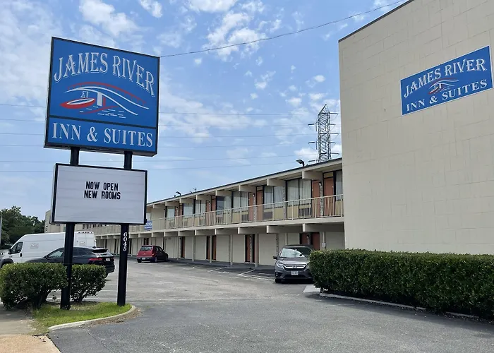 Motel: James River Inn & Suites