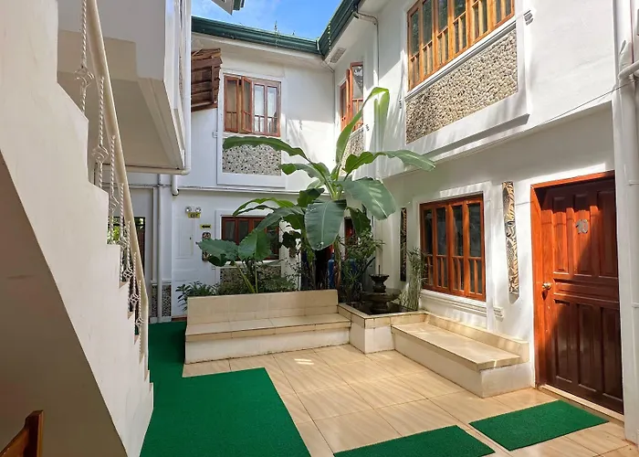Earl De Princesa Hotel