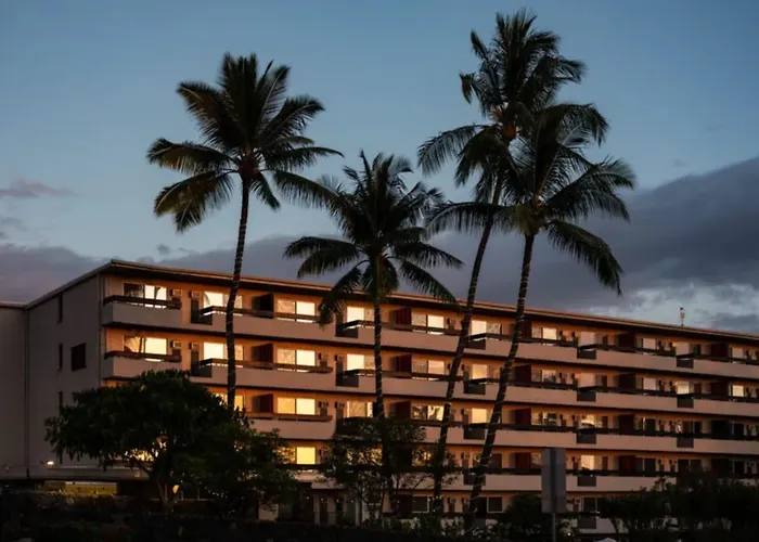 Dog friendly hotels Pacific 19 Kona
