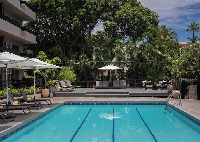 Dog friendly hotels Pacific 19 Kona