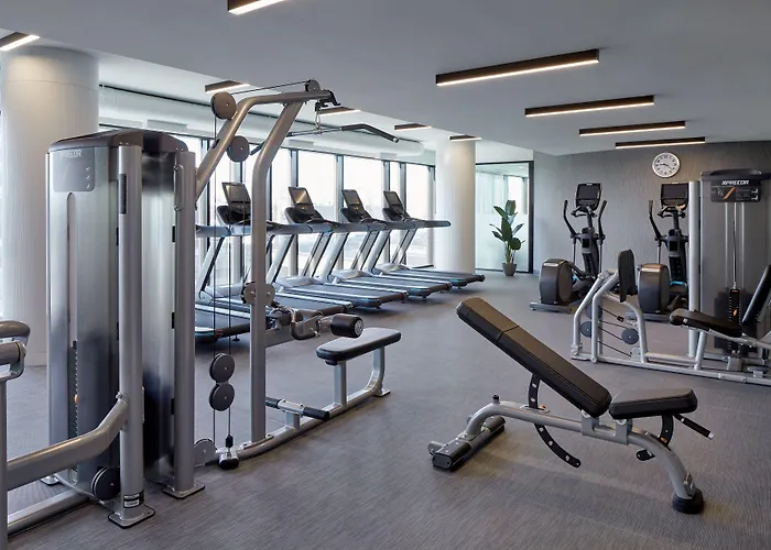 Pet Friendly hotel: Residence Inn Montreal Midtown