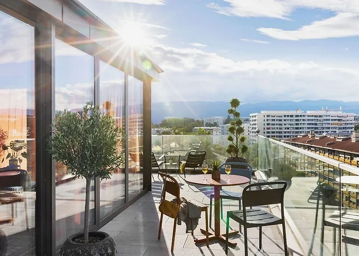 Hôtel de l'aéroport: Stay Kooook Geneva City - Online Check In