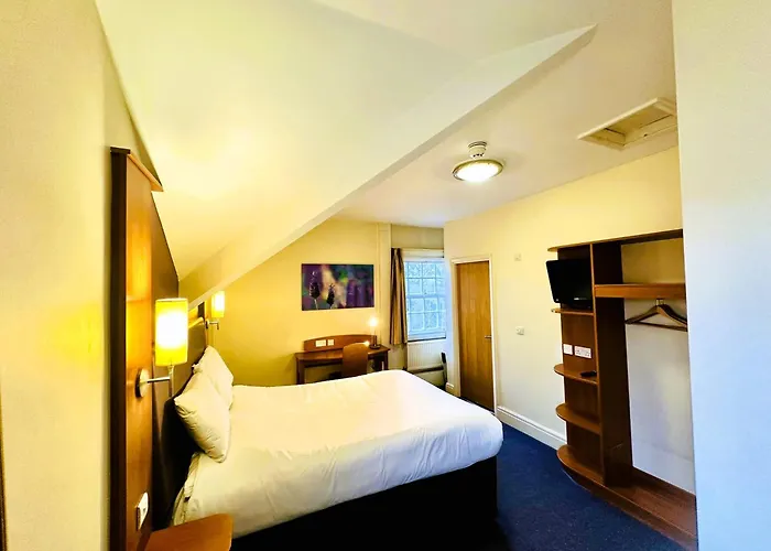 Alty Hotel