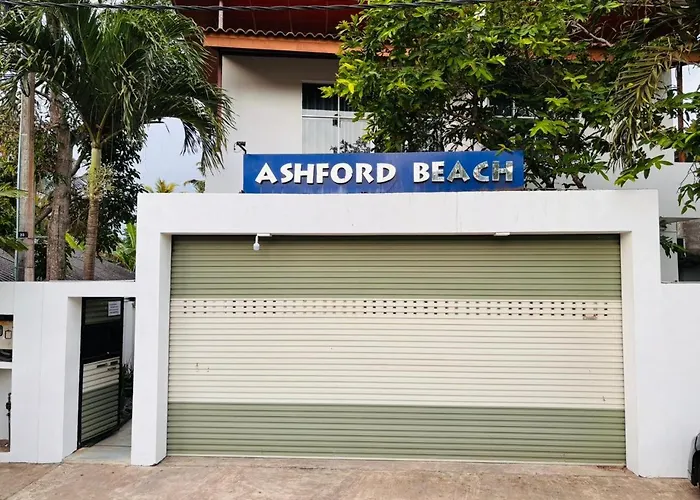 Guest house: Ashford Beach