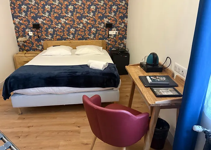 Logis Hotel & Appartements Le Florence