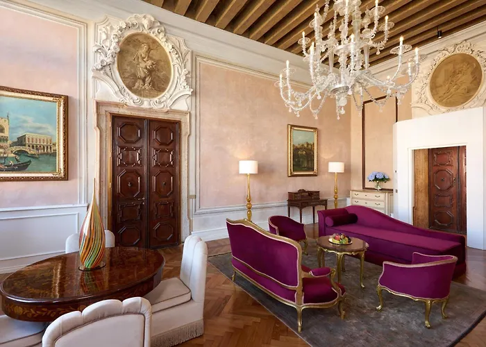 Palazzo Giovanelli E Gran Canal