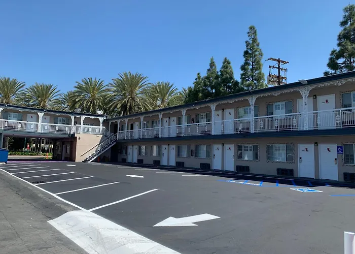 Cheap hotel: Riviera Motel
