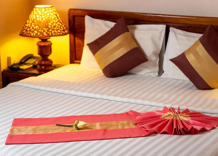 Luchthavenhotel: Ta Prohm Hotel & Spa