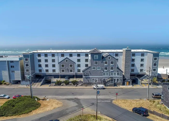 Golf hotel: Elizabeth Oceanfront Suites, An Ascend Collection Hotel