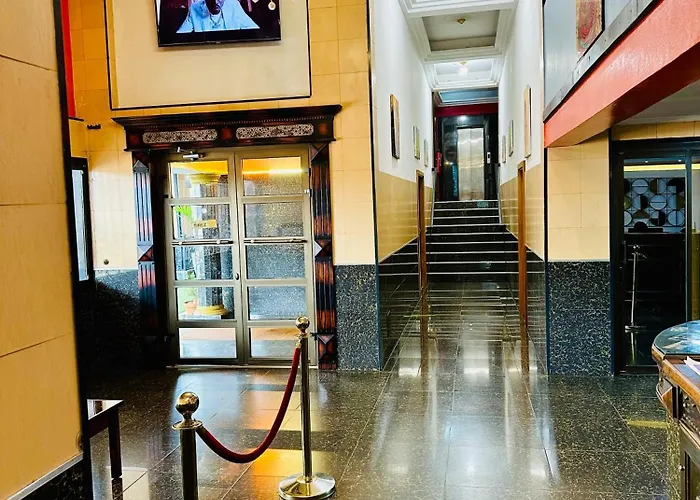 Yaahot Hotel