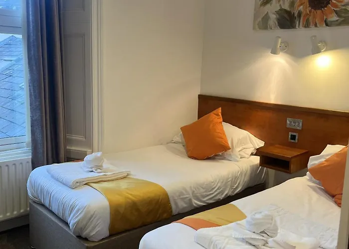 Hotel with view: Chase Hotel