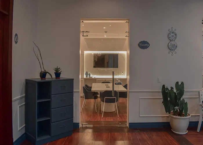 All Vacation Rentals Parc Royal Suites