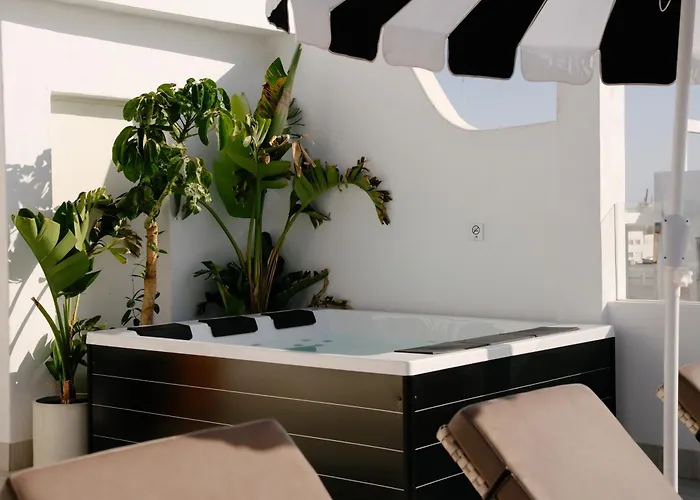 Apartamentos Islamar Arrecife (Adults Only)