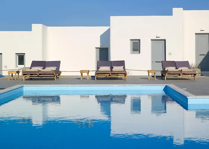 Lithos Luxury Rooms (Adults Only)