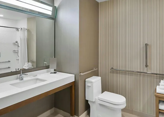 Courtyard By Marriott Albany Troy/Waterfront