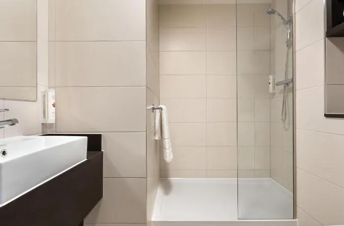 Ramada East Kilbride