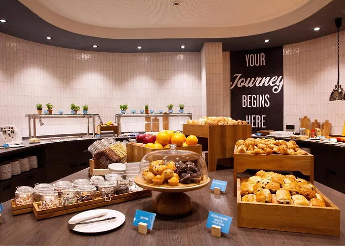Hotel near College: Hampton By Hilton Munich City Center East
