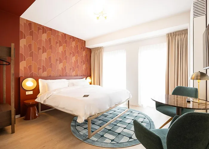 Duke Studio Hotel