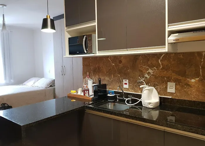 Flat Novo1 - Café, Cama Queen, Ar, Estac e Internet