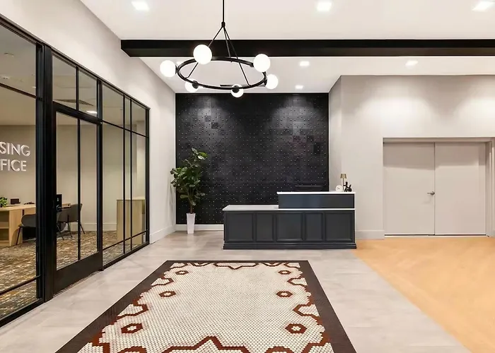 Luxury Apartments By Hyatus Center City