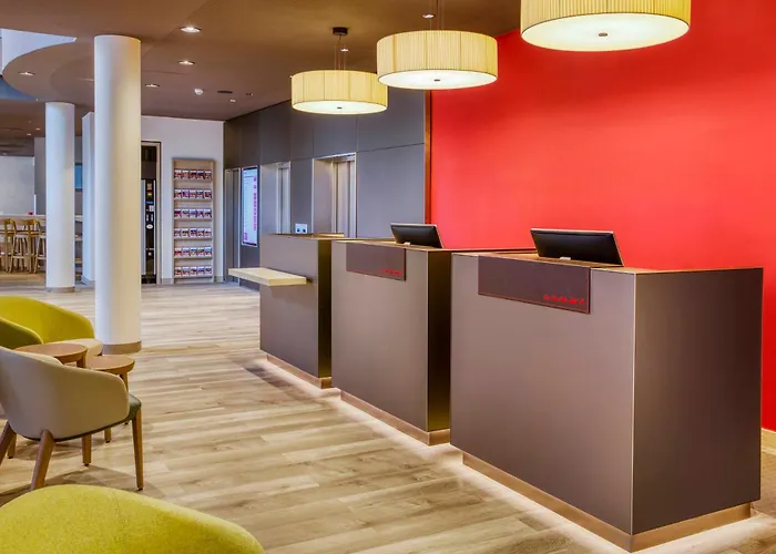 Pet Friendly hotel: Hotel Nuernberg City Center By Leonardo Hotels